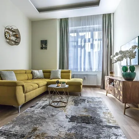 Assea Superior Downtown *